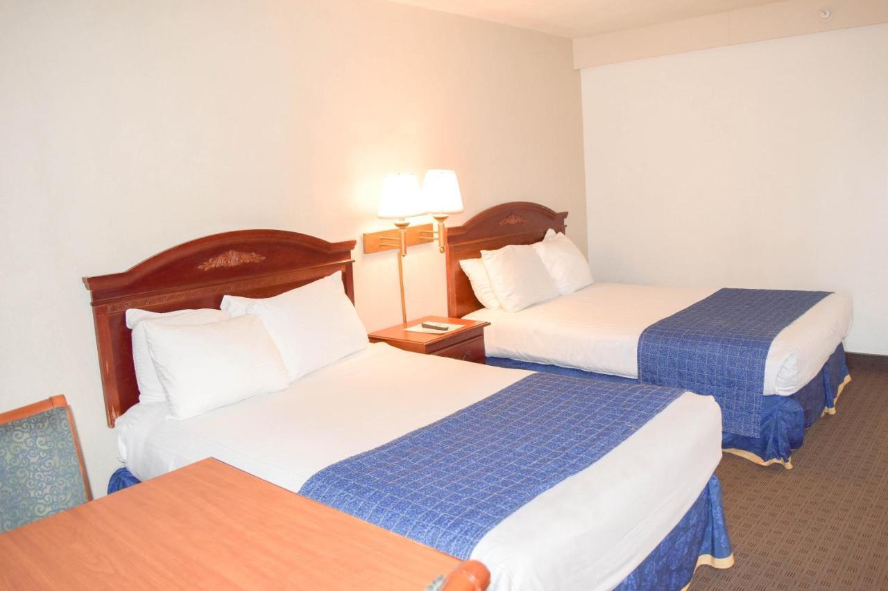 Attleboro Motor Inn Kültér fotó