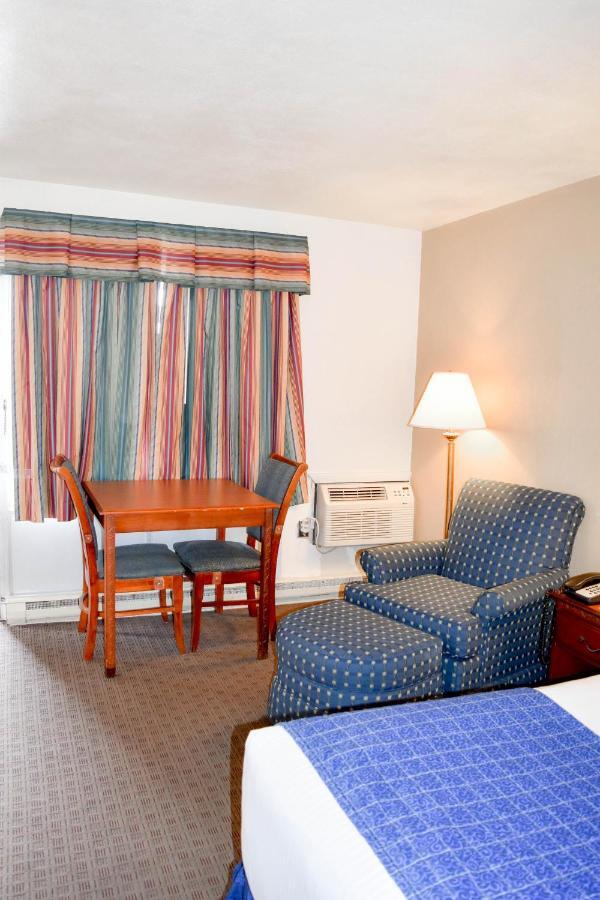 Attleboro Motor Inn Kültér fotó